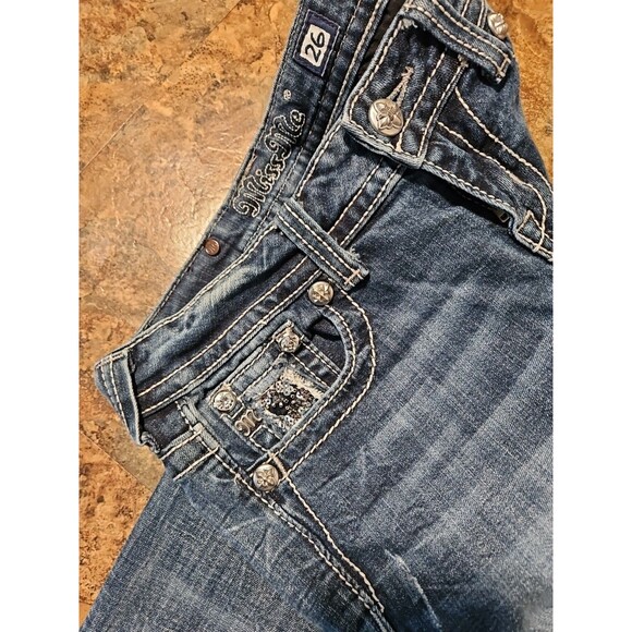 Miss Me Cuffed Capri Size 26 Embezzled Y2K Denim  ‎ Inseam 20"  (J1) - Picture 10 of 10